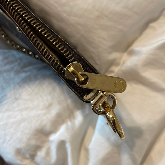 Authentic LOUIS VUITTON Monogram Pochette Milla MM Small Chain Bag - Picture 12 of 17